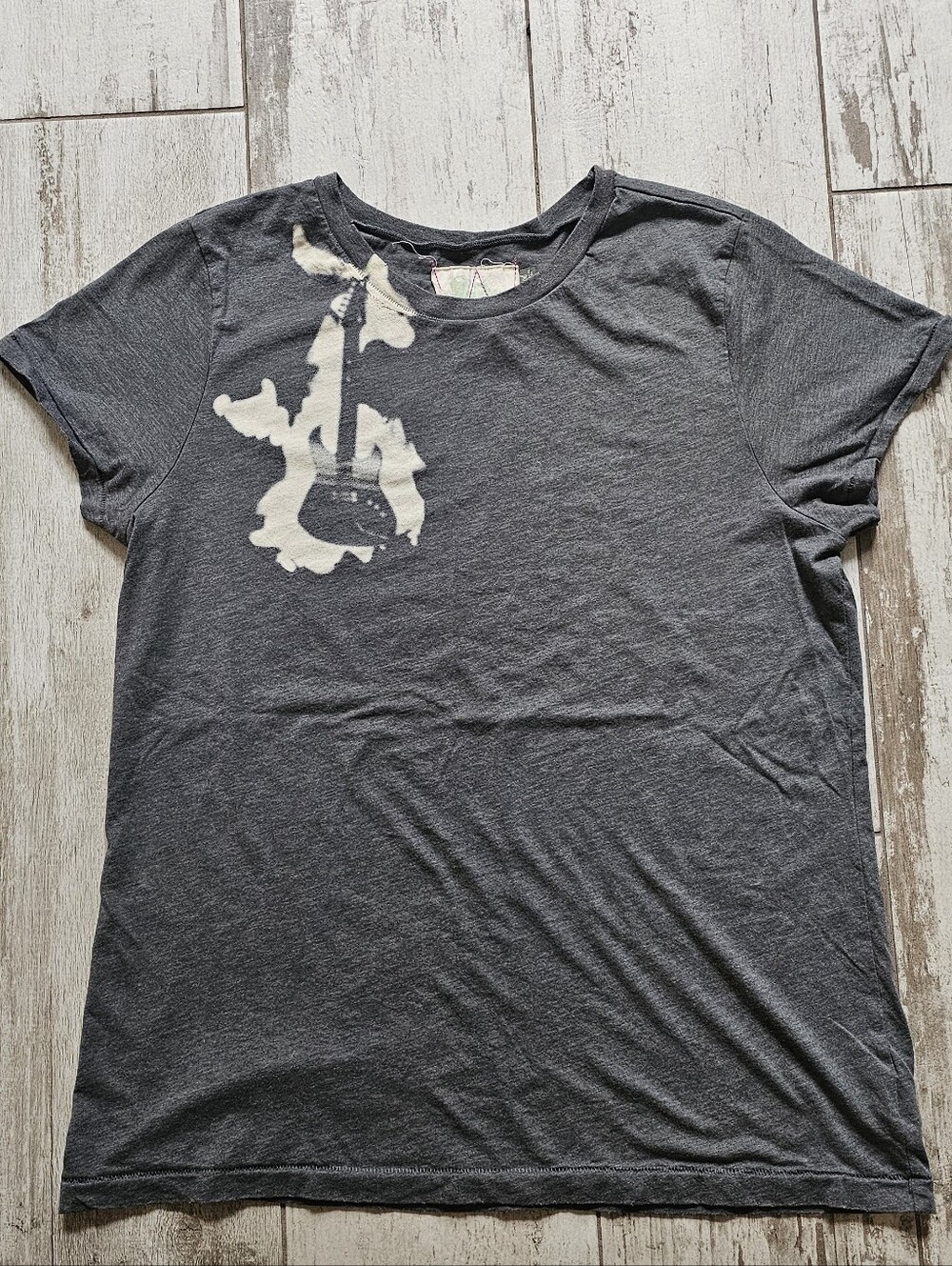 Charcoal Graphic Tee with Cream Bleach Look Guitar Silouette - Women's XXL